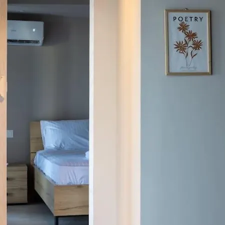 Holiday home Marcon Stonehouse