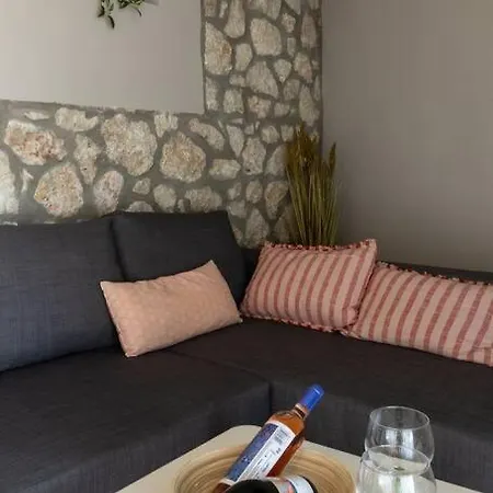 Holiday home Marcon Stonehouse