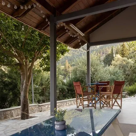 Marcon Stonehouse Holiday home Nikiana